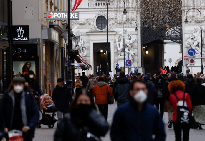 Austria eyes raising age for compulsory coronavirus jabs to 18