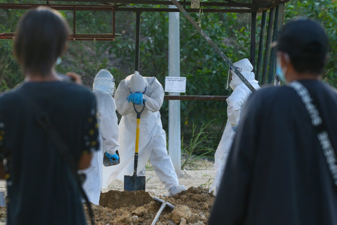Covid-19: Malaysia adds another 12 new deaths