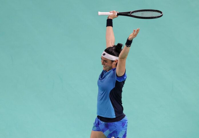 Jabeur fires Australian Open warning with Kvitova win