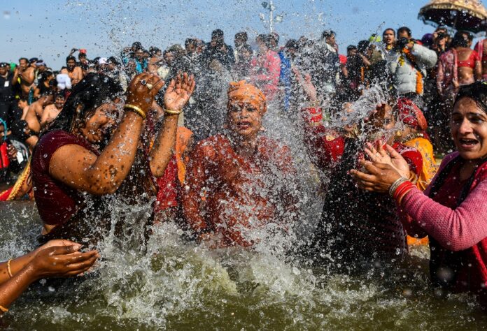 A million set to throng India's Ganges for holy dip despite Covid-19