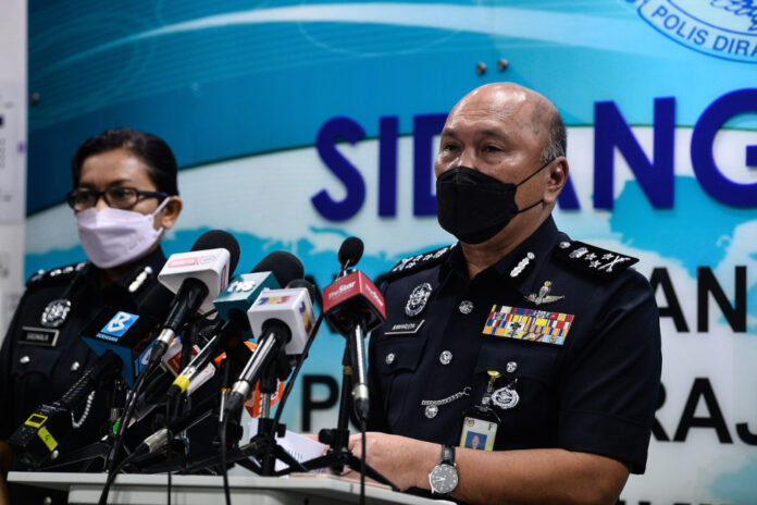 Bukit Aman: Macau scam syndicates strike again, this time promising 'govt aid, incentives'