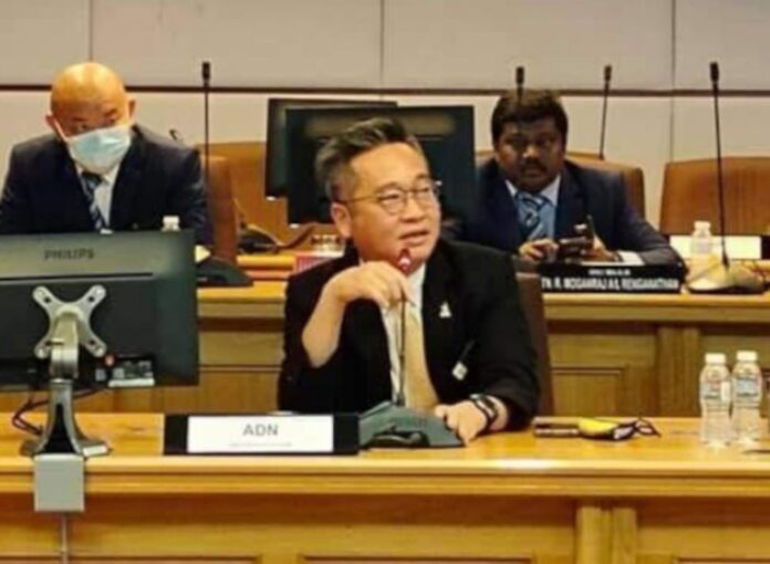 Warisan unveils first peninsular lawmaker among recruits