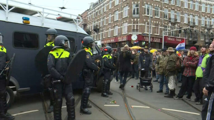 Arrests, clashes in Netherlands Covid protest