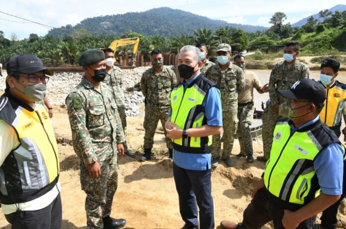 Works minister: Repairs to critical infrastructure at 987 flood-hit locations to cost RM1.4b