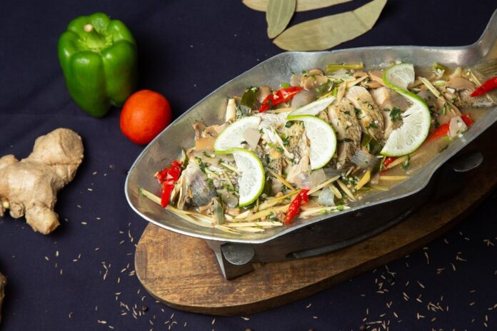 Giant hypermarket watch: Usher in abundance this CNY with RM6 Golden Pomfret, RM7 sea perch