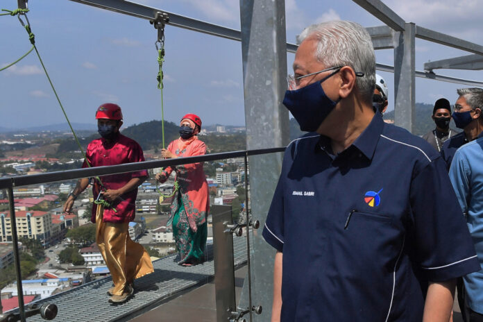 PM lauds East Coast Economic Region Development Council's achievement in garnering RM13.4b committed investment in 2021, beating target
