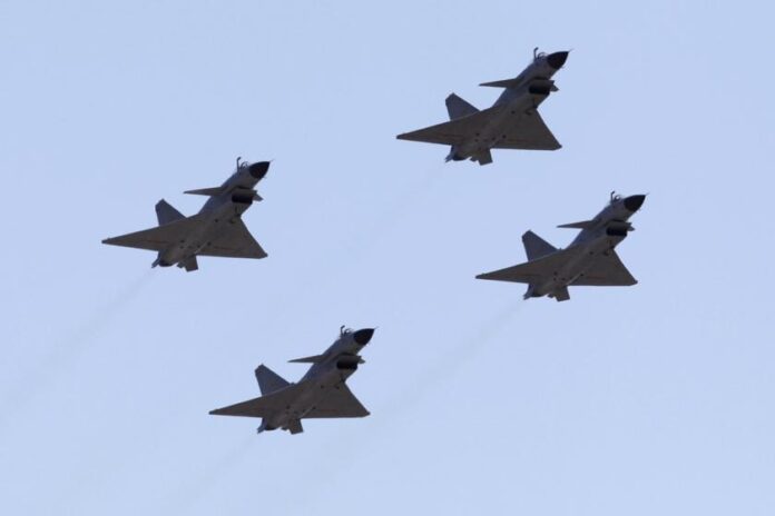 Taiwan reports new large-scale Chinese air force incursion