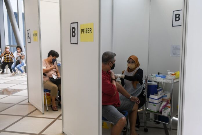 CovidNow: 44pc of Malaysia’s adult population given booster dose as of yesterday