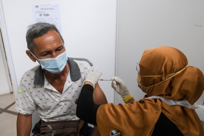 CovidNow: 97.8pc of adult population in Malaysia fully vaccinated