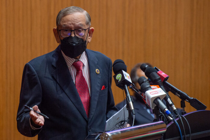 Anti-corruption advisory board chairman Abu Zahar regrets peers' dissenting media statement over Azam Baki share dealing controversy