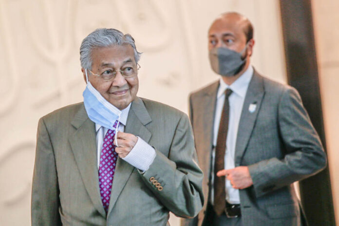 IJN: Dr Mahathir discharged following op success, to recuperate at home
