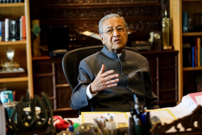 Daughter says Dr Mahathir stable, responding well to treatment at IJN