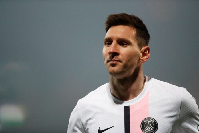 Messi back in full training for PSG after Covid