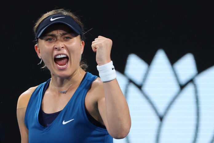 Badosa issues Australian Open warning with Sydney title