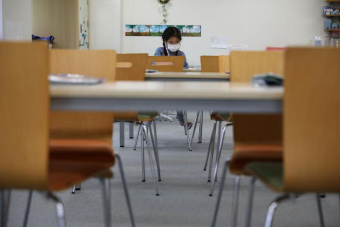 Japanese couple break into school to get contraband seized 40 years ago
