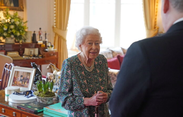 'I can't move': Queen Elizabeth complains of stiffness during engagement