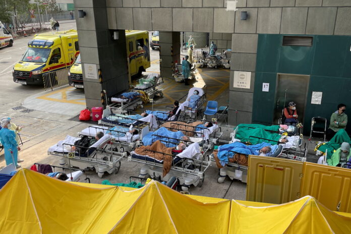 'Battlefield mode': Hong Kong hospitals buckle under Omicron wave