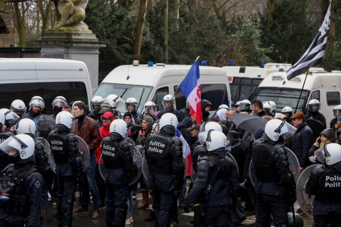 Covid protest convoy arrives in Brussels