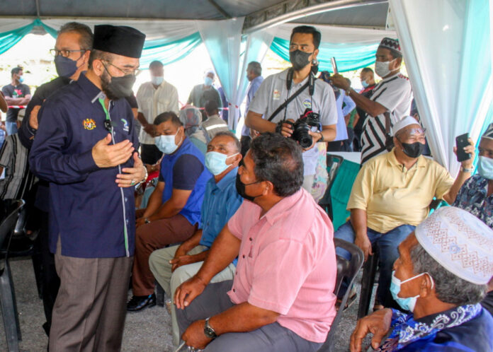 Agriculture and Food Industry Ministry to help watermelon farmers affected by flooding in Kelantan