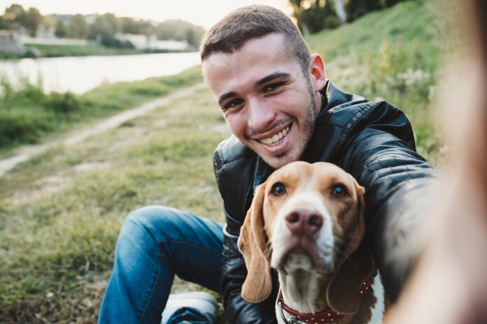The art of 'pet fishing' sees online daters reel in matches with cute animal pics