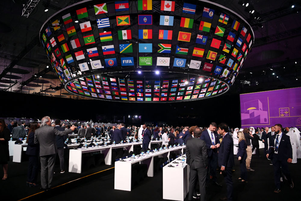 Fifa heads for record US$7b revenues