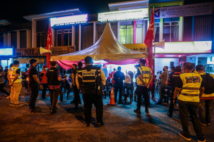 Johor polls: EC allows speakers to remove face masks during ceramah
