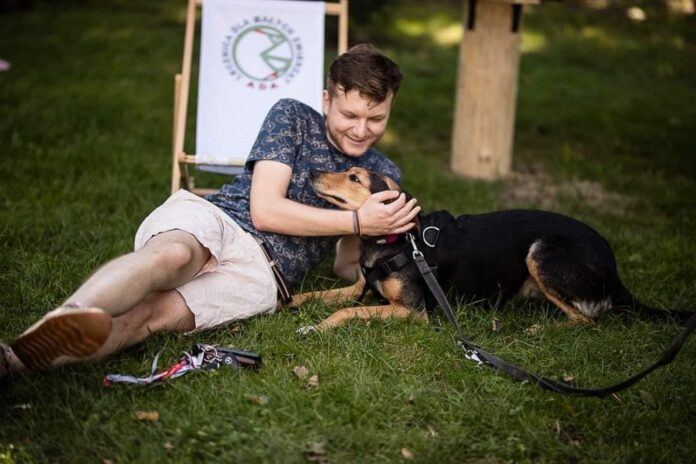 Polish veterinarian rescues hundreds of animals trapped by war in Ukraine