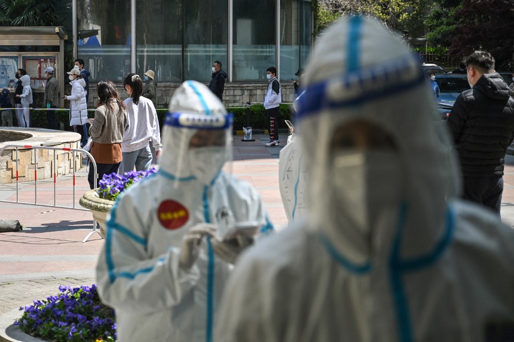 Shanghai defends policy of separating Covid-positive kids from parents