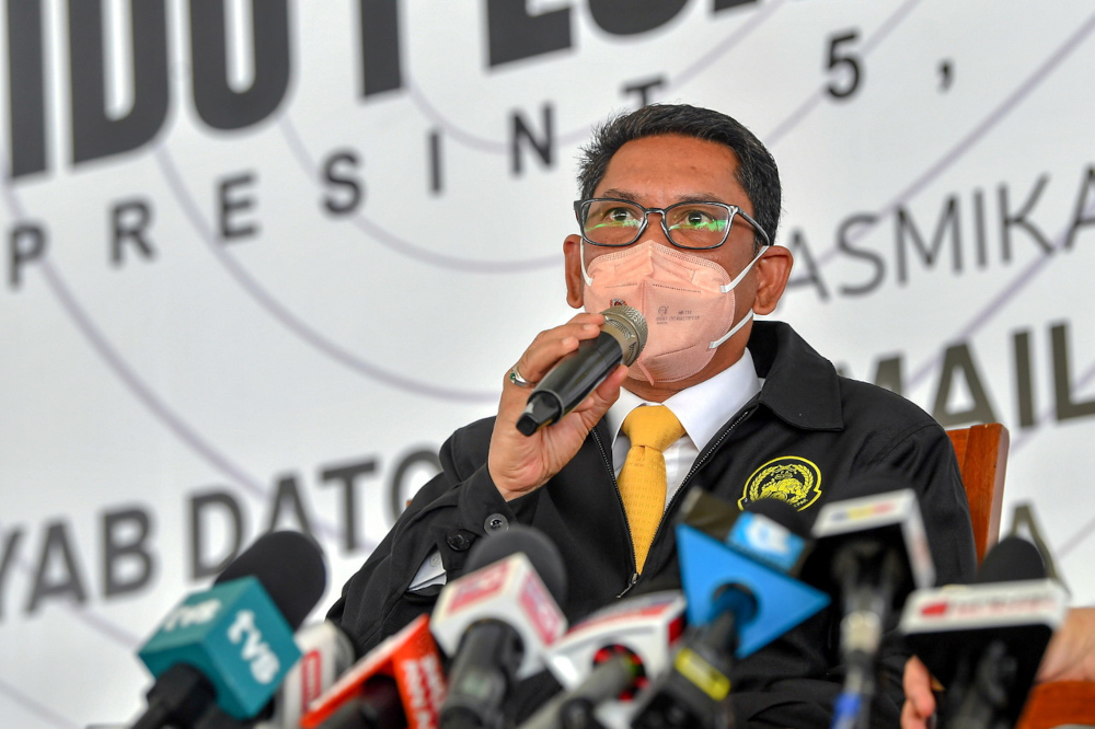 Former MB Ahmad Faizal: Perak opposition leader Abdul Aziz's claims regarding MACC on airport sale issue unfair