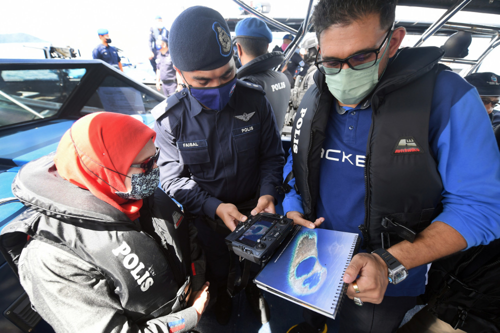 Motac identifies iconic diving spot known as Blue Ring Hole in Lahad Datu, Malaysia's new tourism product, says minister