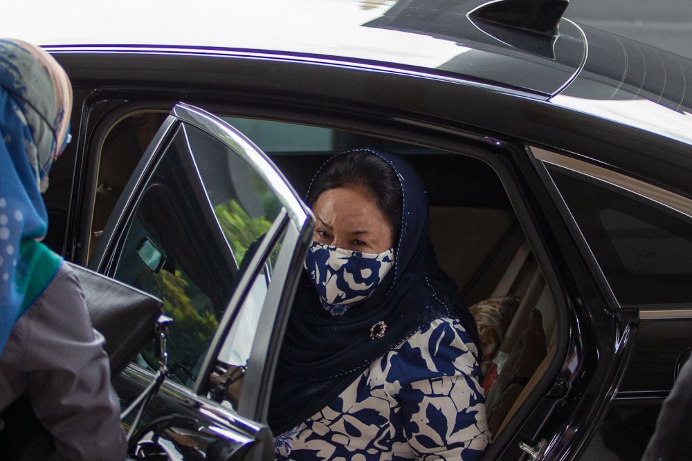 Rosmah fails again to recuse trial judge from her RM7m money laundering case
