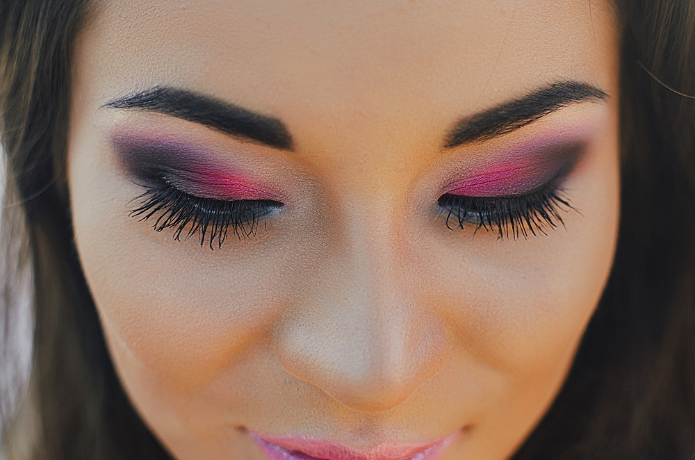 This week's TikTok beauty trick: Top tips to avoid cakey face