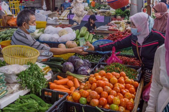 Sellers blame wholesalers as vegetable prices spike across Malaysia