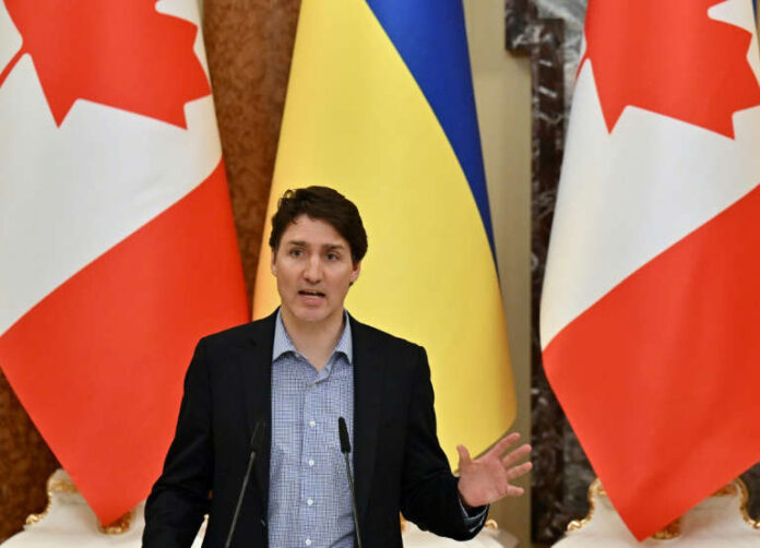 Trudeau announces Canada handgun 'freeze'