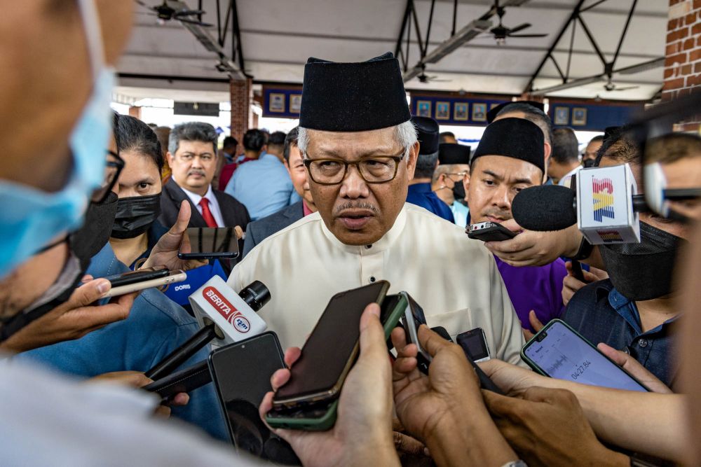 Hamzah: Party-hopping is normal, has been done for years