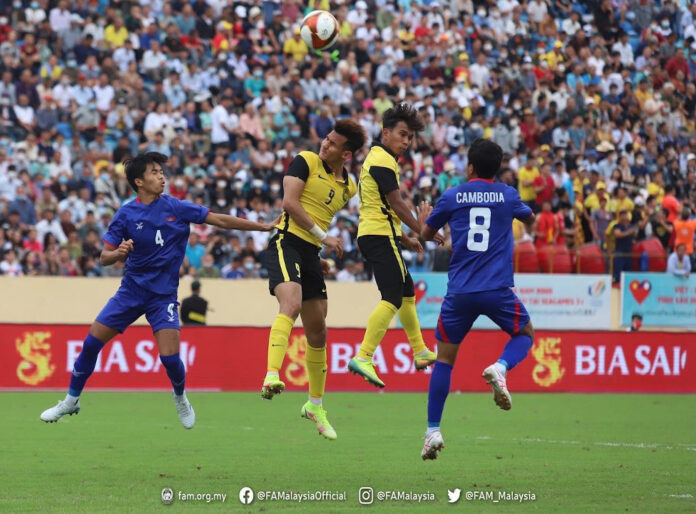 SEA Games: Malaysia's football team draw with Cambodia to maintain unbeaten run