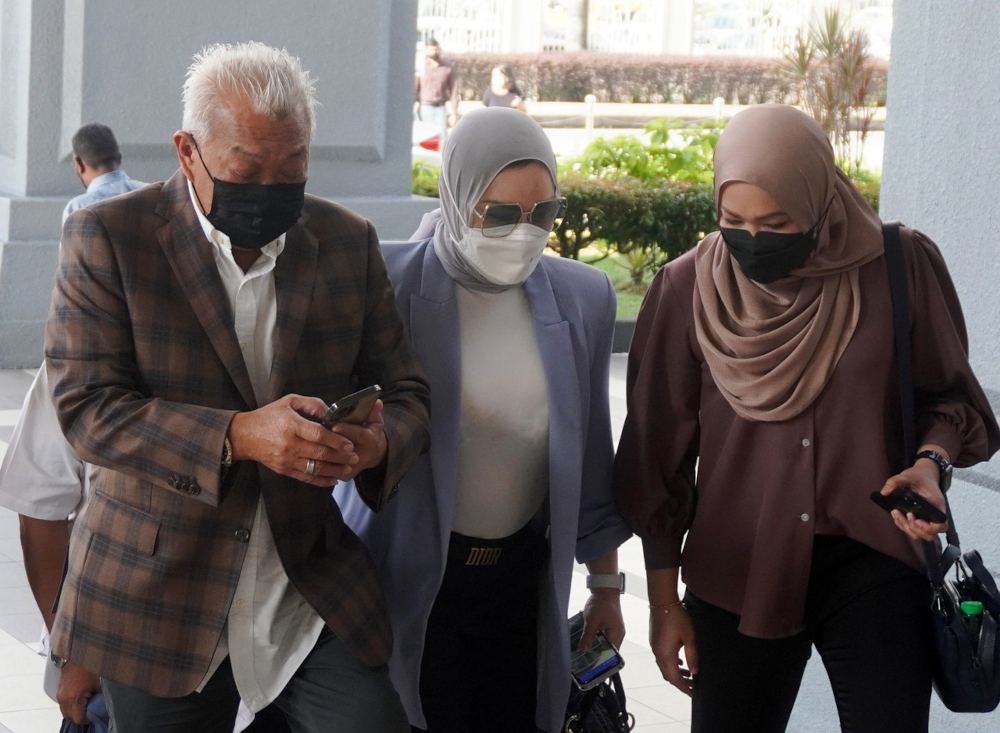 Bung Moktar's wife Zizie Izette admits receiving RM2.8m as introduction fee, witness tells court