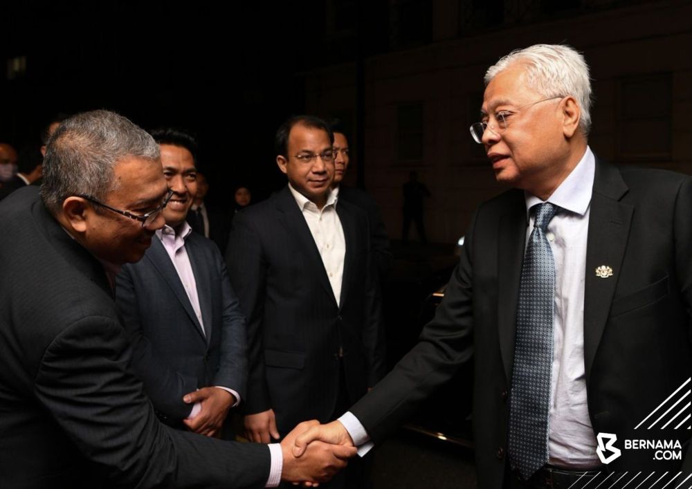 PM Ismail Sabri arrives in London