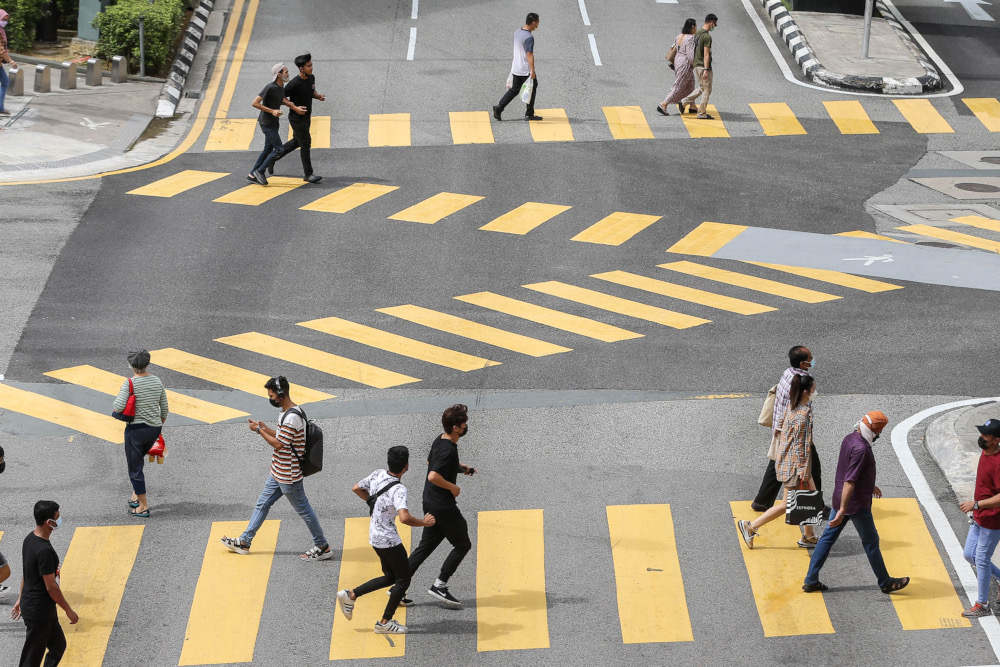 Employment stats report: Malaysia's labour market rebounds in Q1 2022