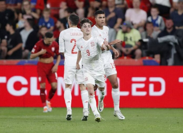 Spain held by Czechs as Gavi becomes youngest scorer