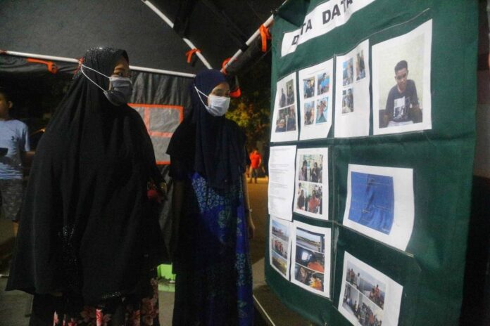 Indonesia ferry sinking death toll rises to 19 as search called off