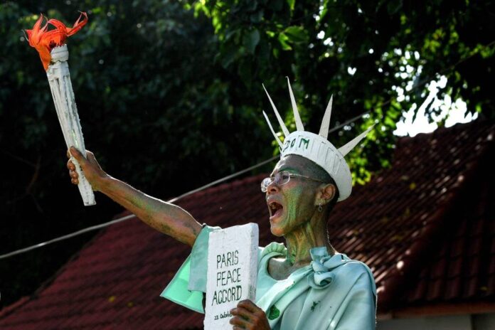 Cambodia convicts opposition figures in mass trial