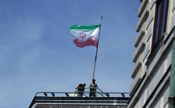 Israel says US should helm Mideast build-up against Iran