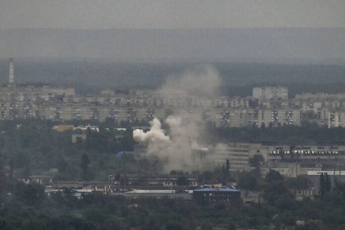 Russians bid to encircle Severodonetsk, Zelensky pleads for arms
