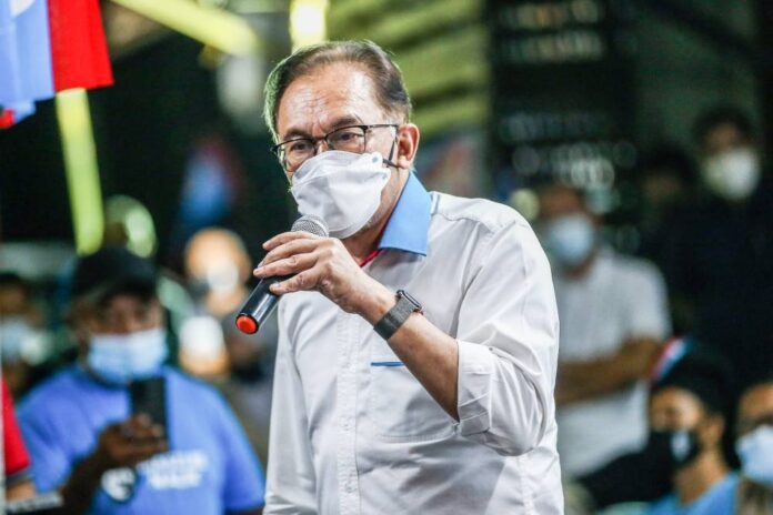 Be patient, don't learn 'deceits' from other parties, Anwar tells PKR members upset with internal polls