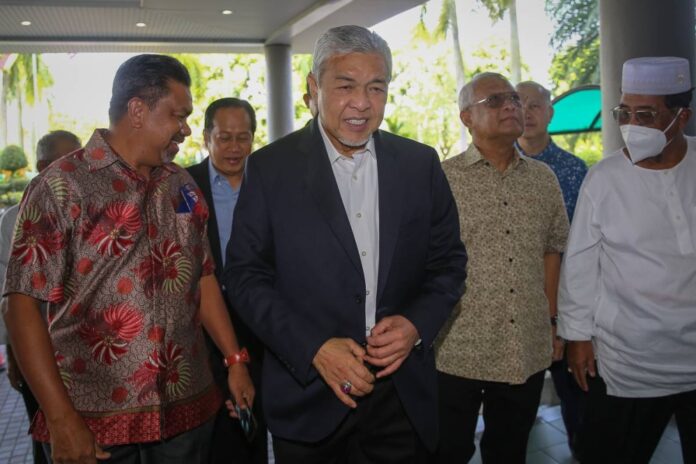 Foreign visa trial: Ultra Kirana ex-staff says sent RM3m in suitcase to Zahid at DPM's official residence