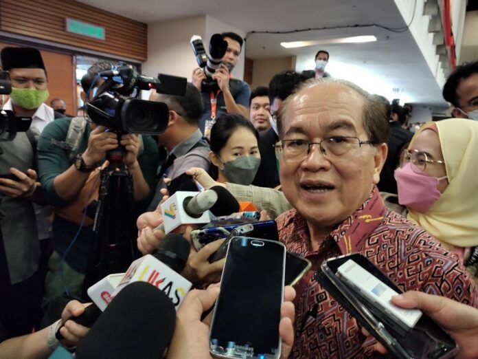 Seeking to fill up coffers, Sarawak to charge for use of airspace