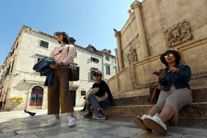 Lacking tourism workers, Croatia recruits abroad