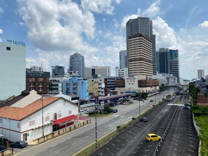 Johor's return to Saturday-Sunday weekend unlikely to happen in 'near future', says state rep