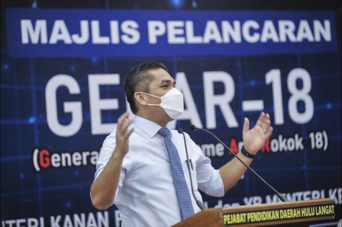 Education Ministry to find ways to resolve SPM absentees issue, says Radzi